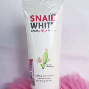 Snail White Facial Cleanser by Namu Life